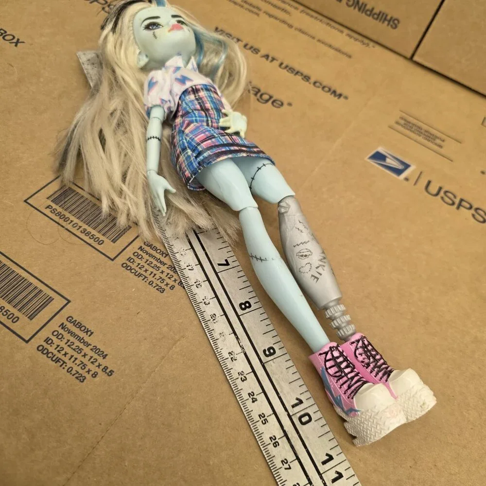 Monster High *** see
